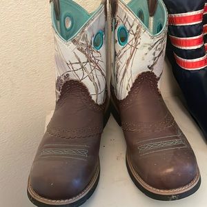 Snow cameo fat baby boots